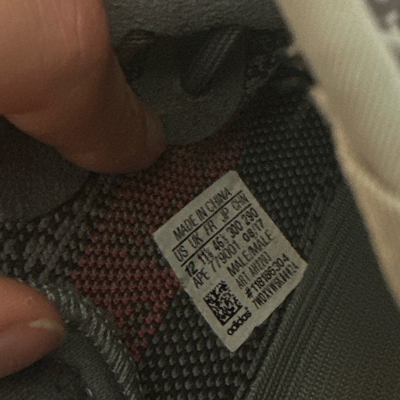 Yeezy Boost 350 V2 Grey Beluga - Picture 6 of 6